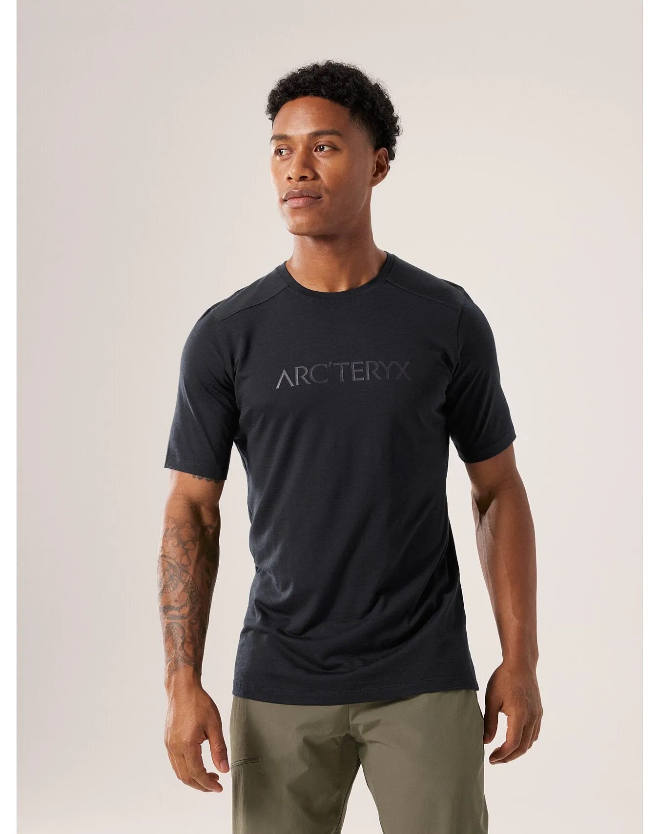 Arc'teryx Men's Ionia Merino Wool Arc'World Logo SS Shirt in Black