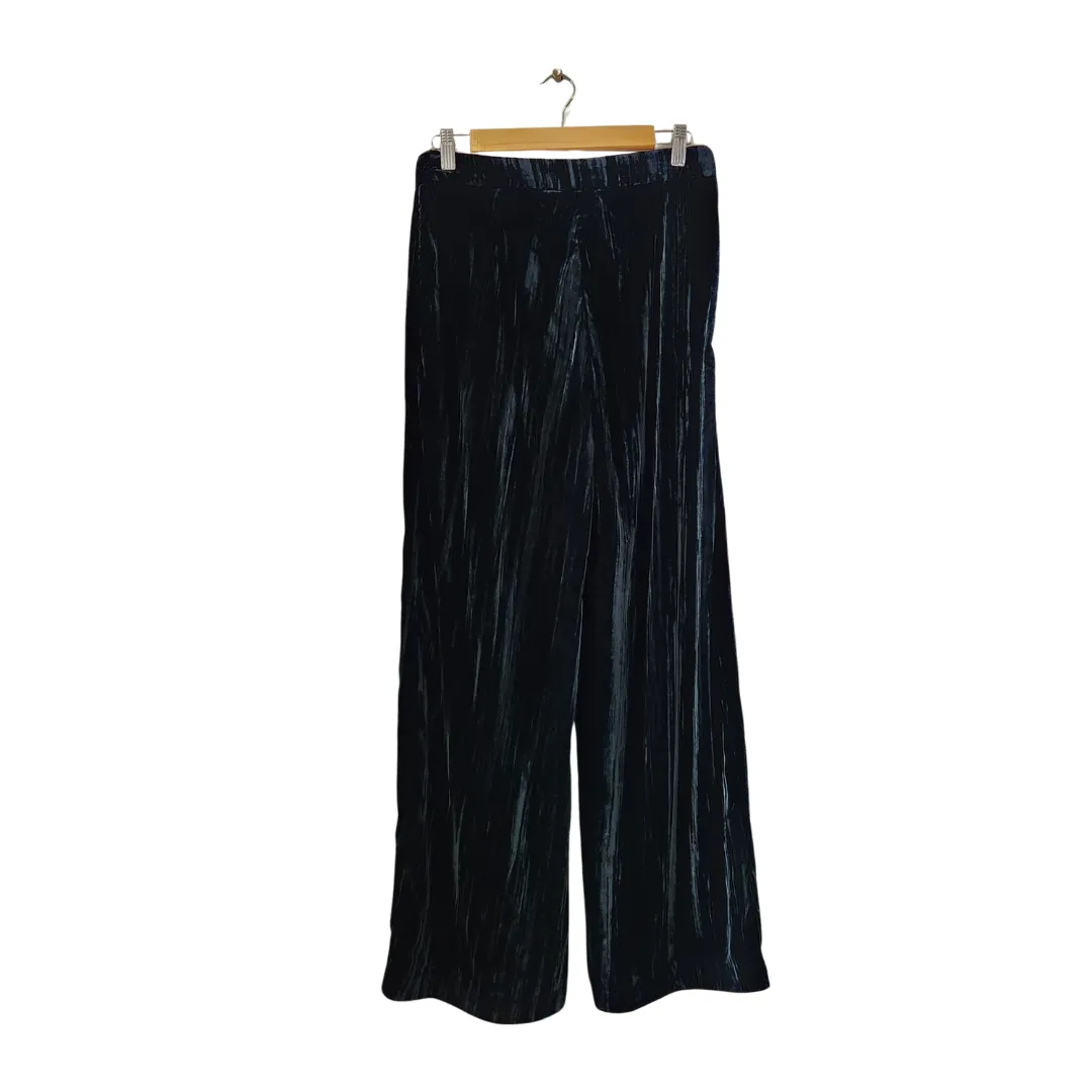 H&M Green Velvet Textured Wide Leg Pants | Gently Used |