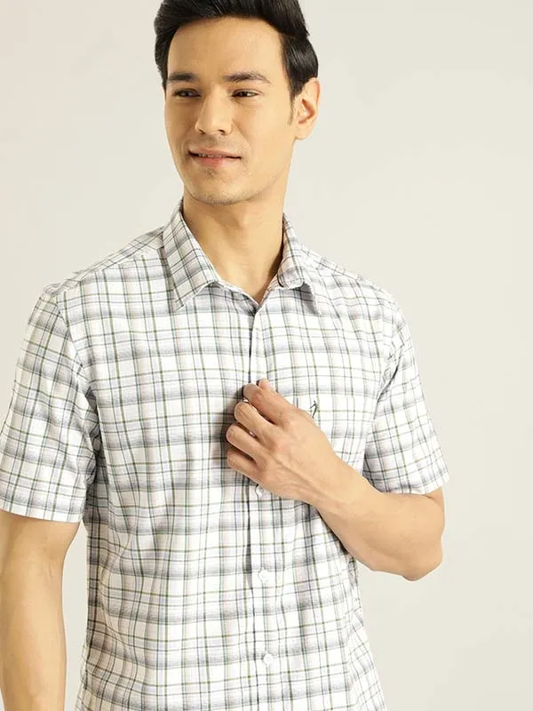 Men Checked Half Sleeve Cotton Blend Shirt