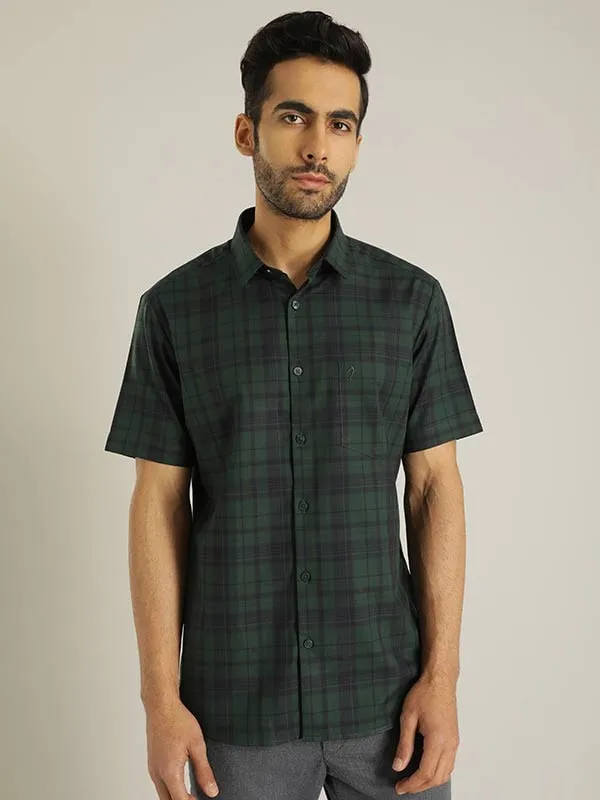 Men Checked Half Sleeve Cotton Shirt