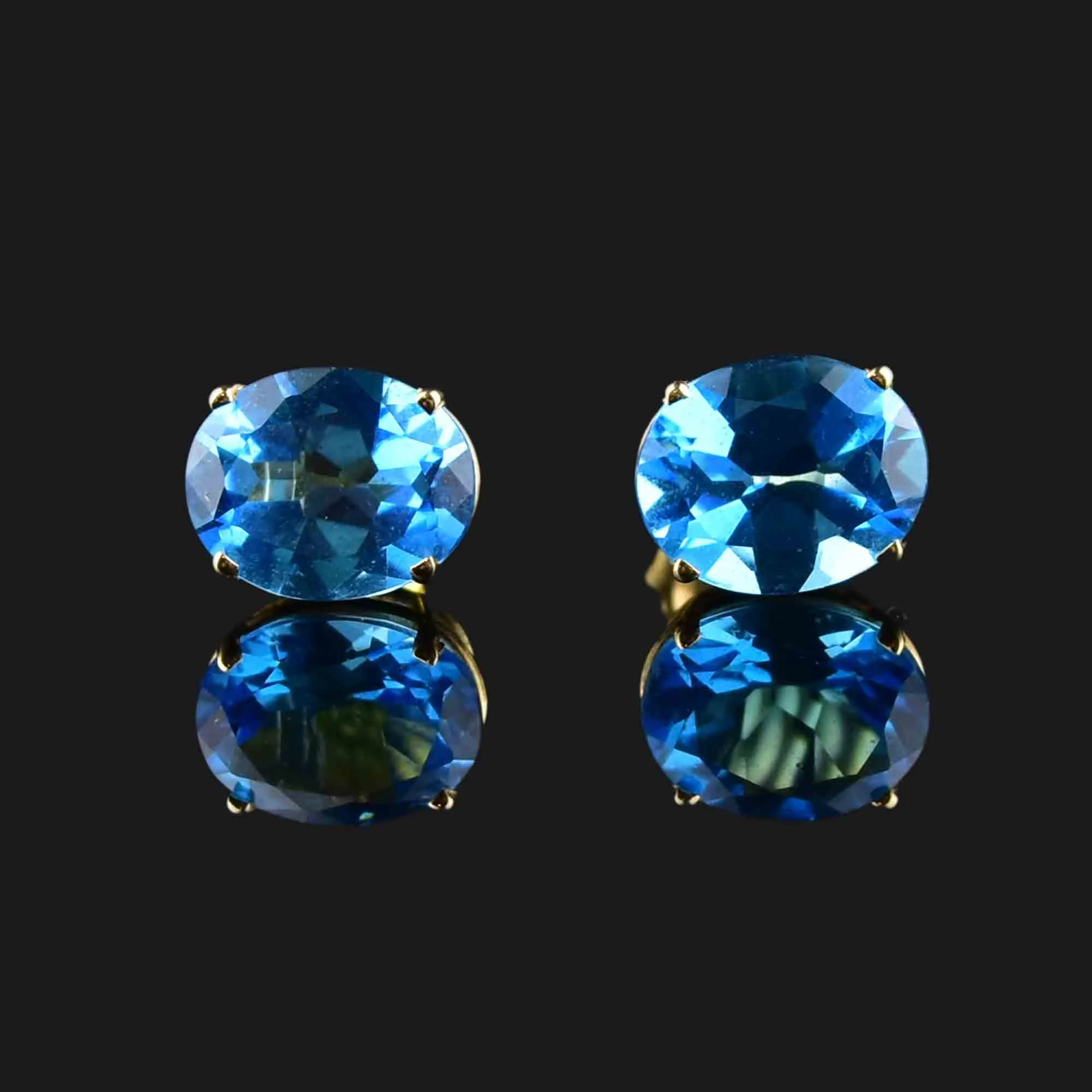 Vintage 14K Gold Blue Topaz Stud Earrings