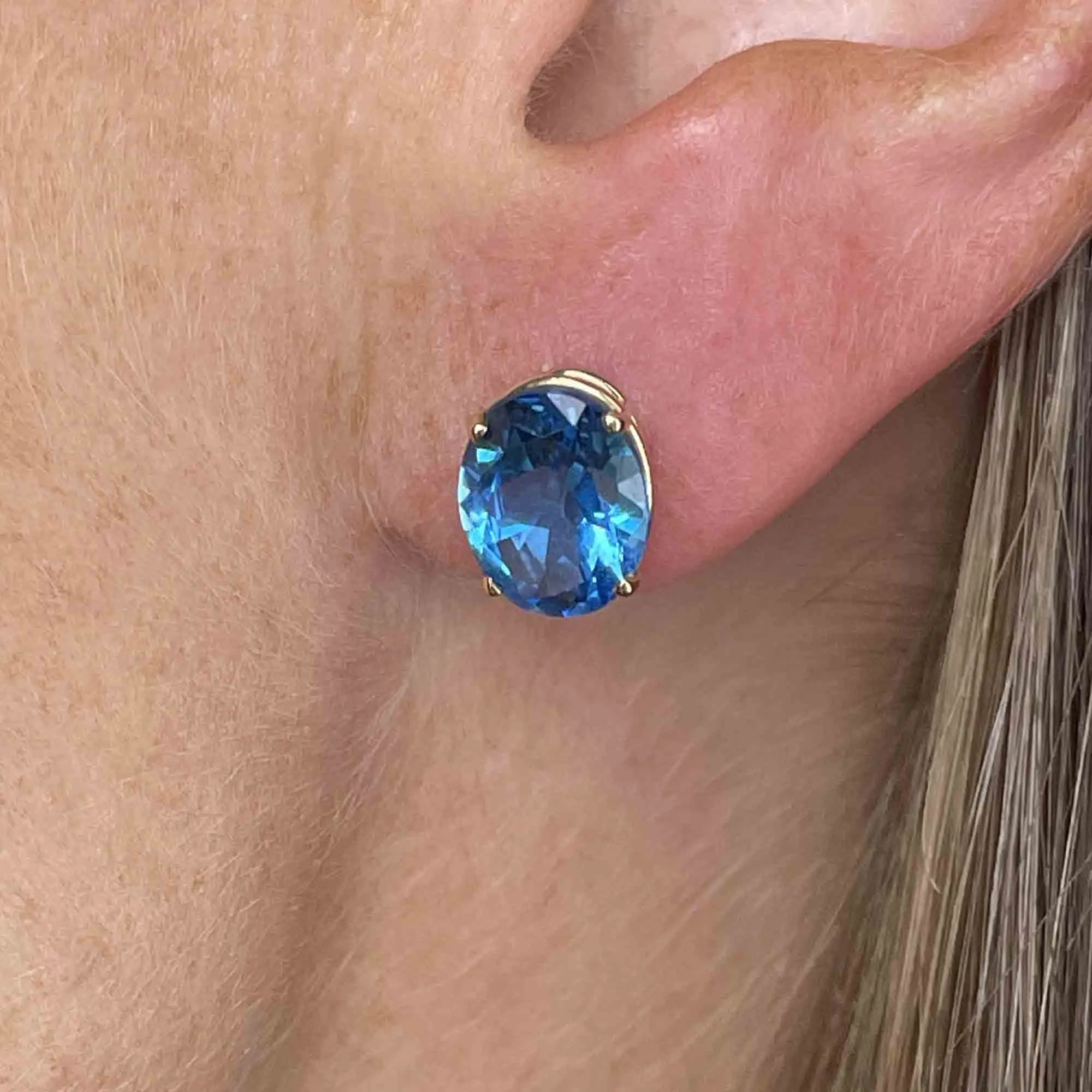 Vintage 14K Gold Blue Topaz Stud Earrings