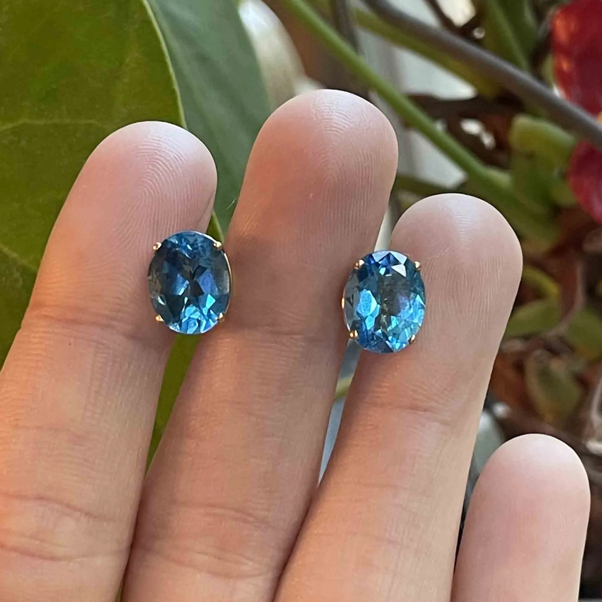 Vintage 14K Gold Blue Topaz Stud Earrings