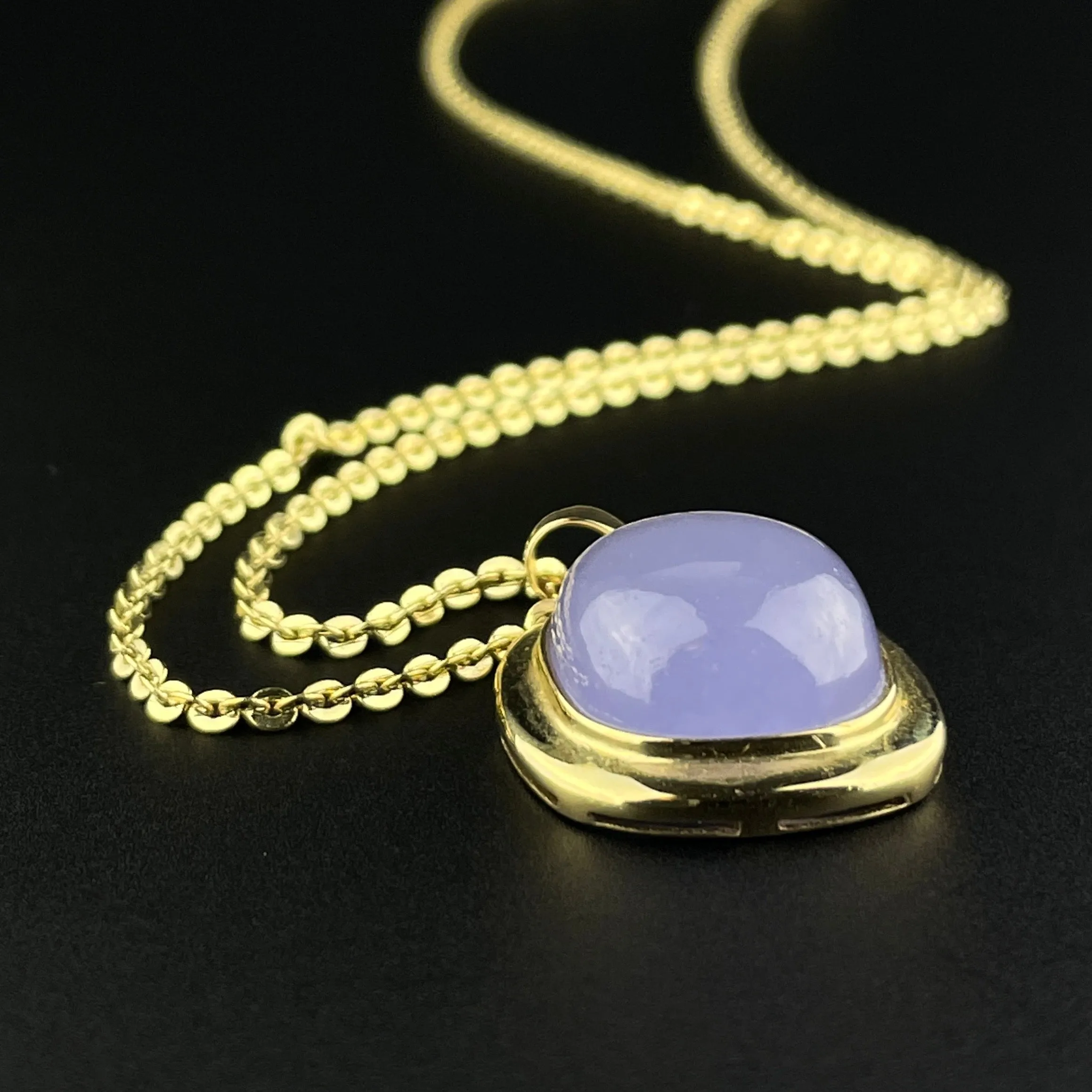 Vintage 14K Gold Square Chalcedony Pendant Necklace