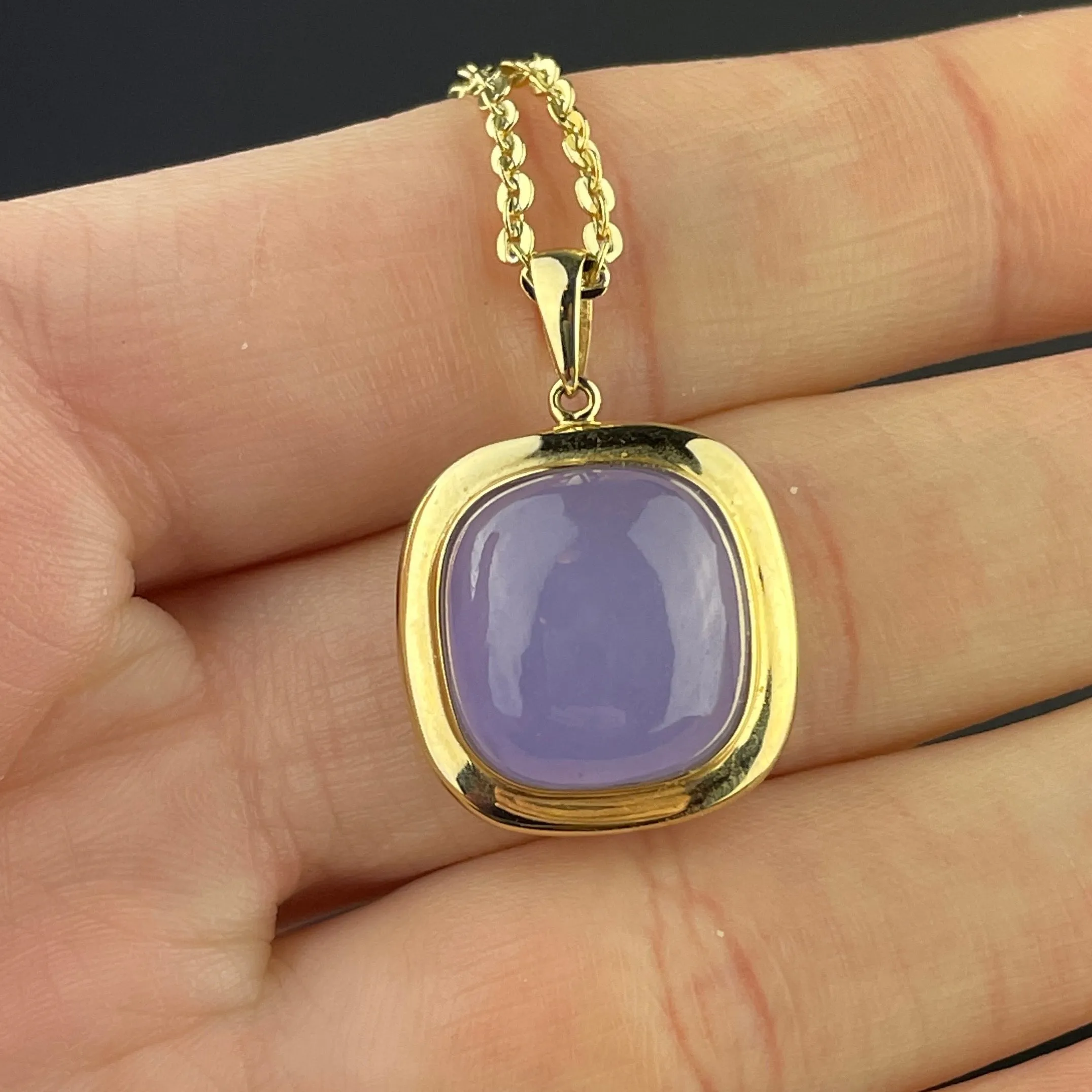 Vintage 14K Gold Square Chalcedony Pendant Necklace